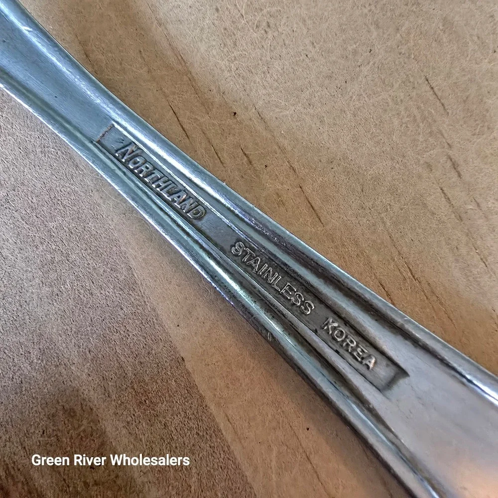 Northland Stainless Korea Dinner Fork Scroll Shell Pattern‎ 7.25 Inch Flatware